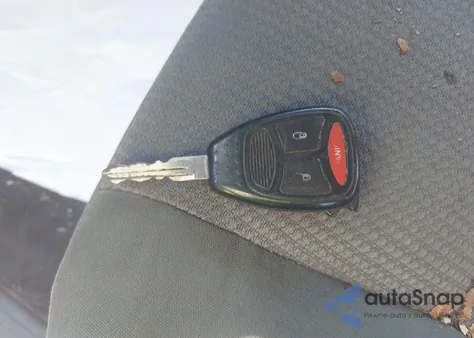 2005 Dodge Dakota Slt z USA, uszkodzony, nr VIN 1D7HW48N75S338747